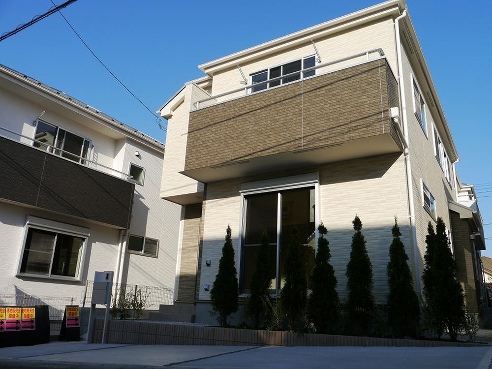 Local appearance photo. All six buildings site ・ Shaping land ・ 4LDK