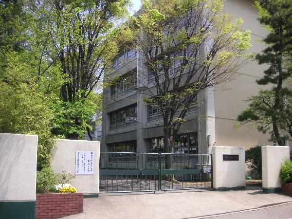 Junior high school. Minamiikuta until junior high school 450m Kawasaki City "Minamiikuta junior high school."