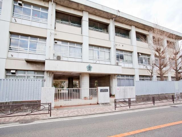 Other. Kawasaki City Inada junior high school Distance 950m