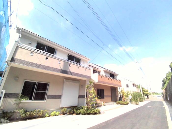 Local photos, including front road. Lush living environment (27 Building)