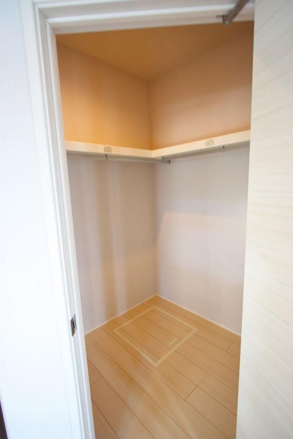 Receipt. The master bedroom walk-in closet