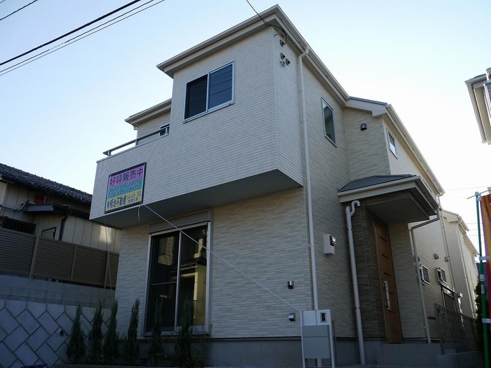 Local appearance photo. All six buildings site ・ Shaping land ・ 4LDK