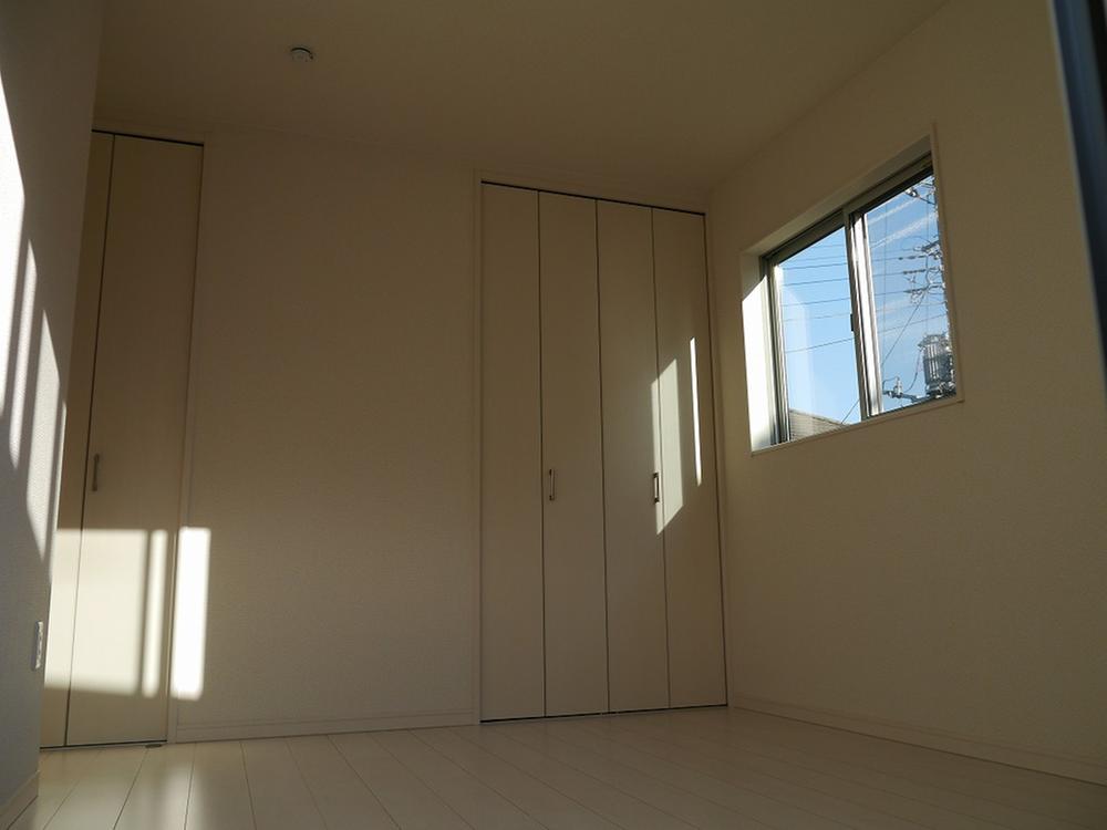 Non-living room. Day is good. Housing wealth