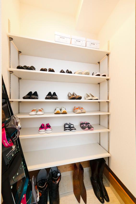 Receipt. Storage rich finish of entrance shoes cloak dirt floor finish! (Example of construction)