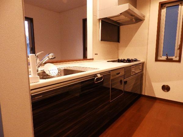 Kitchen. Dishwasher ・ Water purifier with system Kitchen
