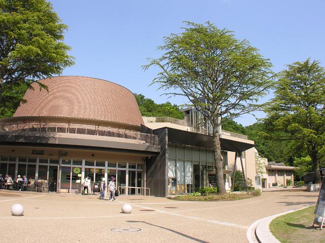 park. Kawasaki Chu (sky) and the 2800m business hours until the green of the Science Museum / 9:30 ~ 17:00