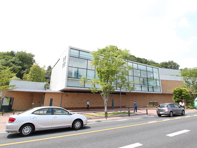 park. Fujiko ・ F ・ 2900m business hours until Fujio Museum / 10:00 ~ 16:00