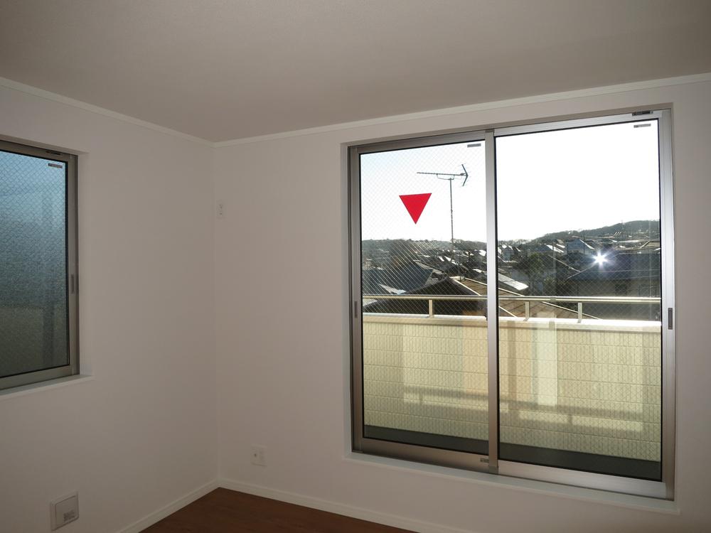 Non-living room. Local (12 May 2013) Shooting