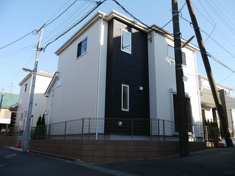 Local appearance photo. All six buildings site ・ Corner lot ・ 4LDK