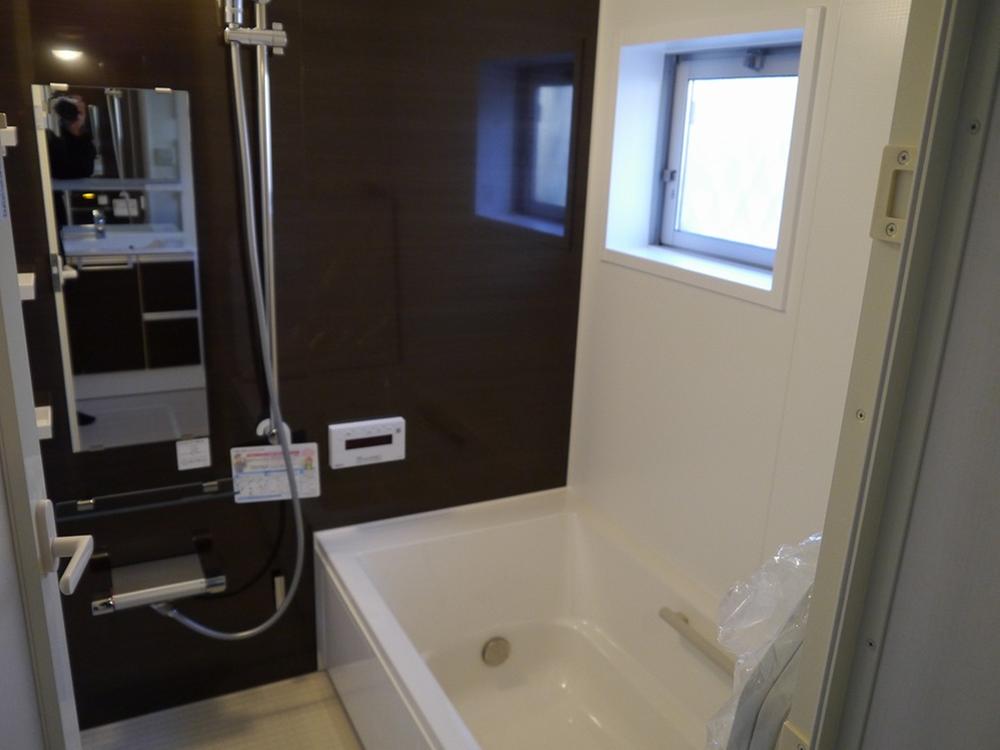 Bathroom. 1 tsubo system bus