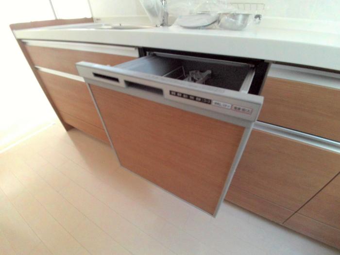 Kitchen. Dishwasher (8 Building)