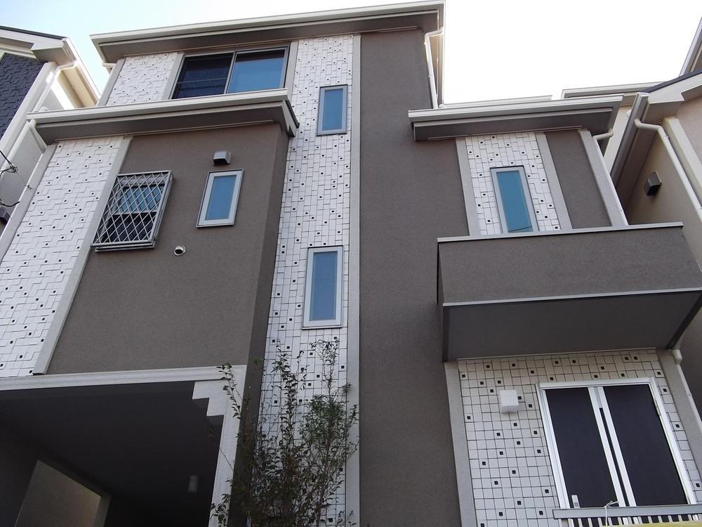 Local appearance photo. 4 Building appearance