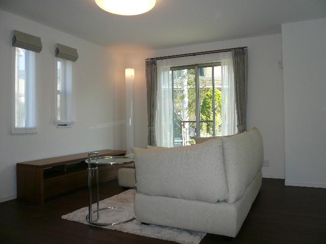 Living. 22 Building living