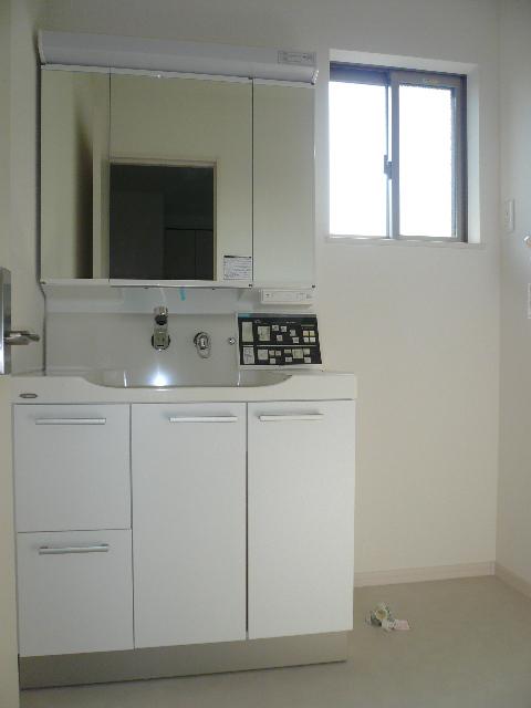 Wash basin, toilet. 22 Building Wash basin