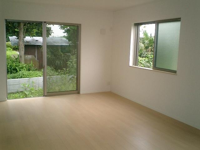 Building plan example (introspection photo). Example of construction (living dining), Window with a big sweep!