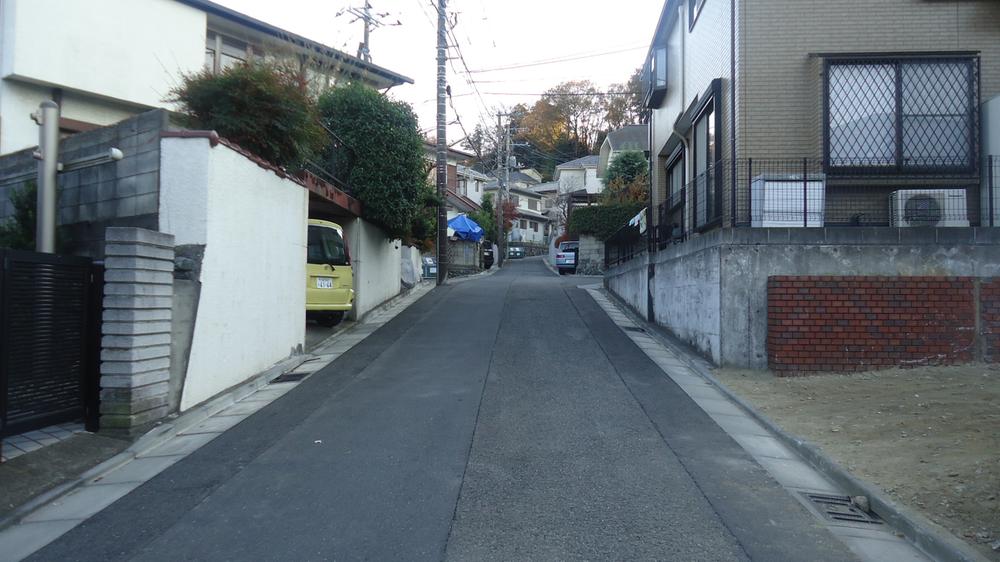 Local photos, including front road. Local (11 May 2013) Shooting