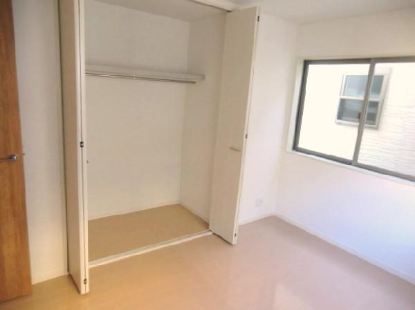 Receipt. Western-style housing