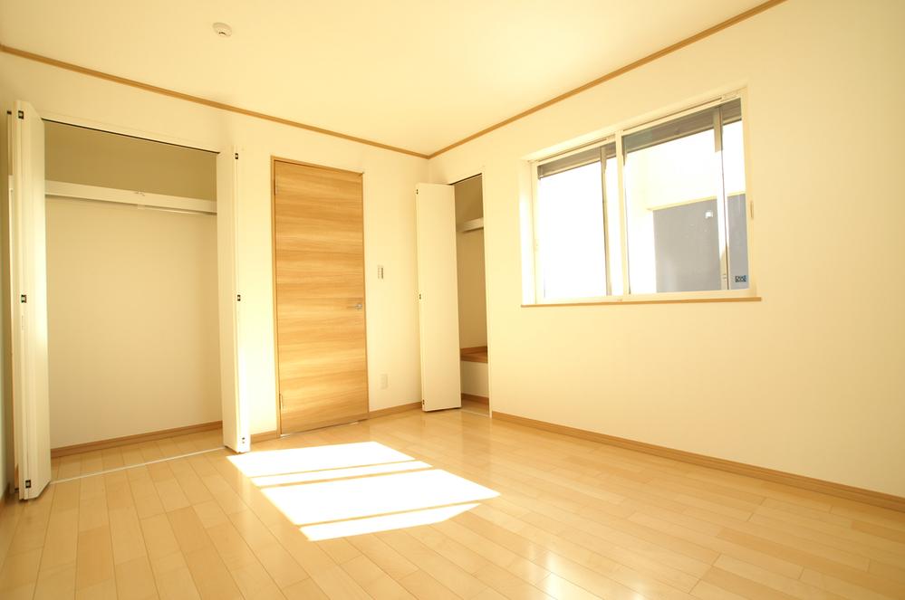 Non-living room. Indoor (11 May 2013) Shooting