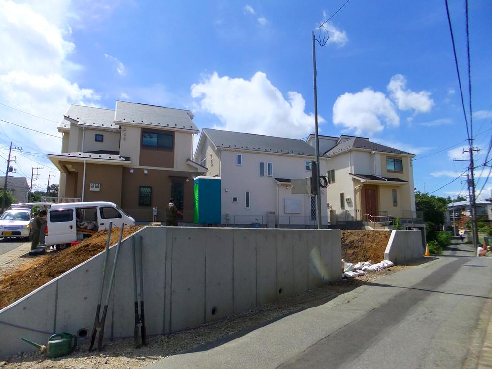 Local appearance photo. Eco house of solar power generation system. Floor heating, Eco Jaws, Water filter, Dishwasher, Bathroom Dryer