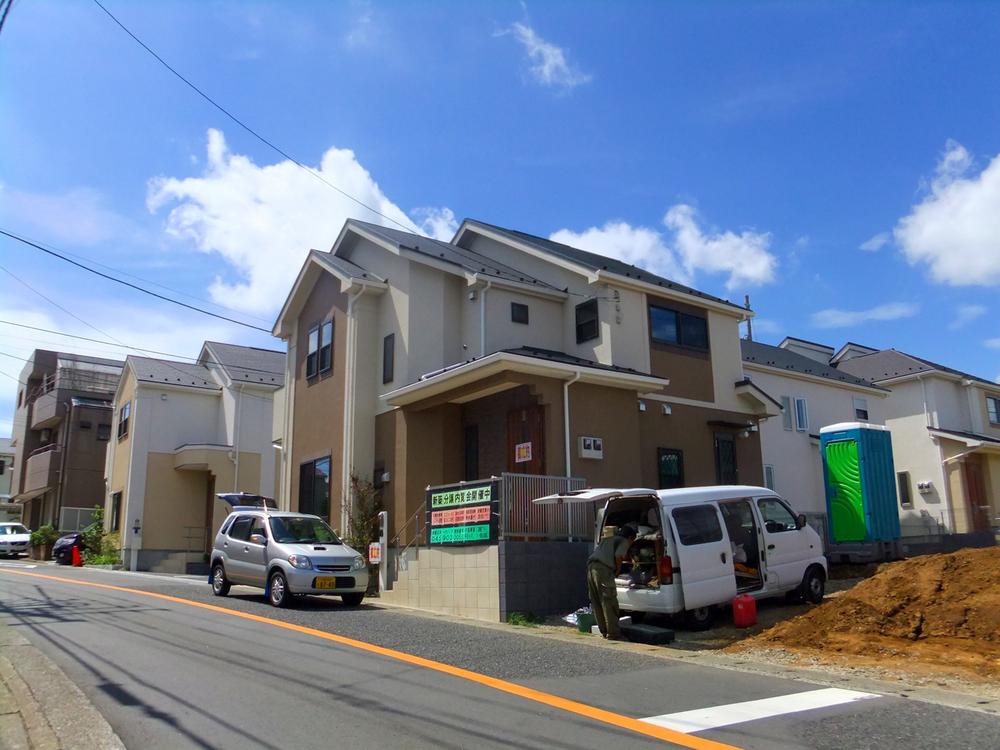 Local appearance photo. Sale already cityscape Eco house of solar power generation system. Floor heating, Eco Jaws, Water filter, Dishwasher, Bathroom Dryer