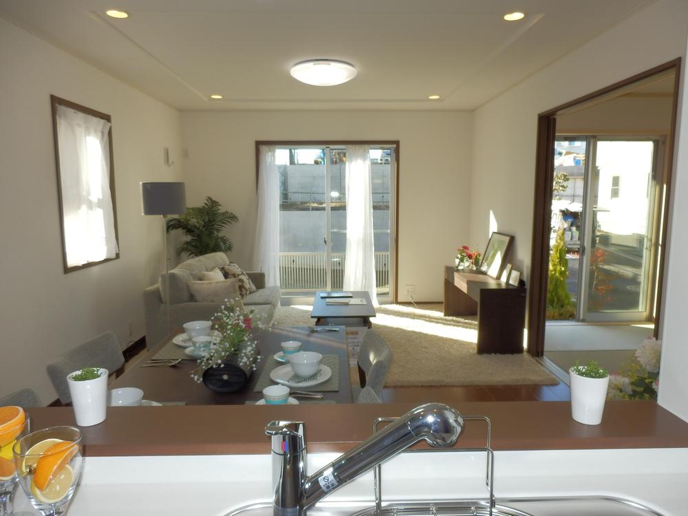 Same specifications photos (living). Same specifications