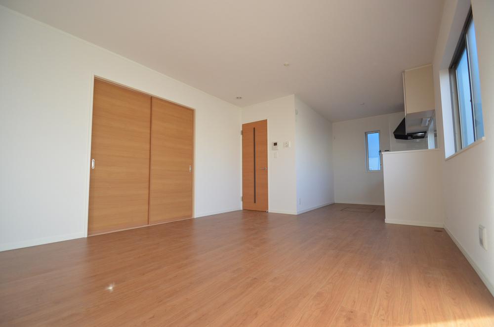 Living. Indoor (12 May 2013) Shooting E Building