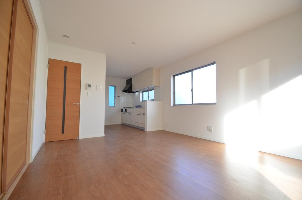 Living. Indoor (12 May 2013) Shooting E Building