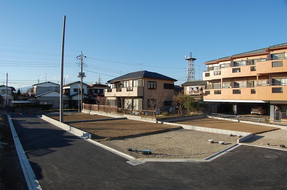 Local appearance photo. Local (11 May 2013) Shooting