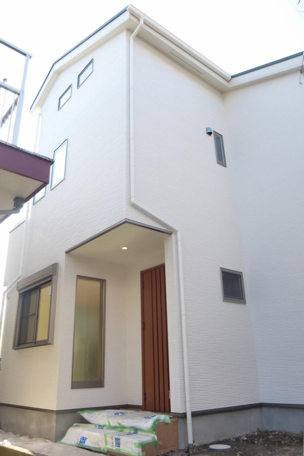 Local appearance photo. It is walking distance from the train station