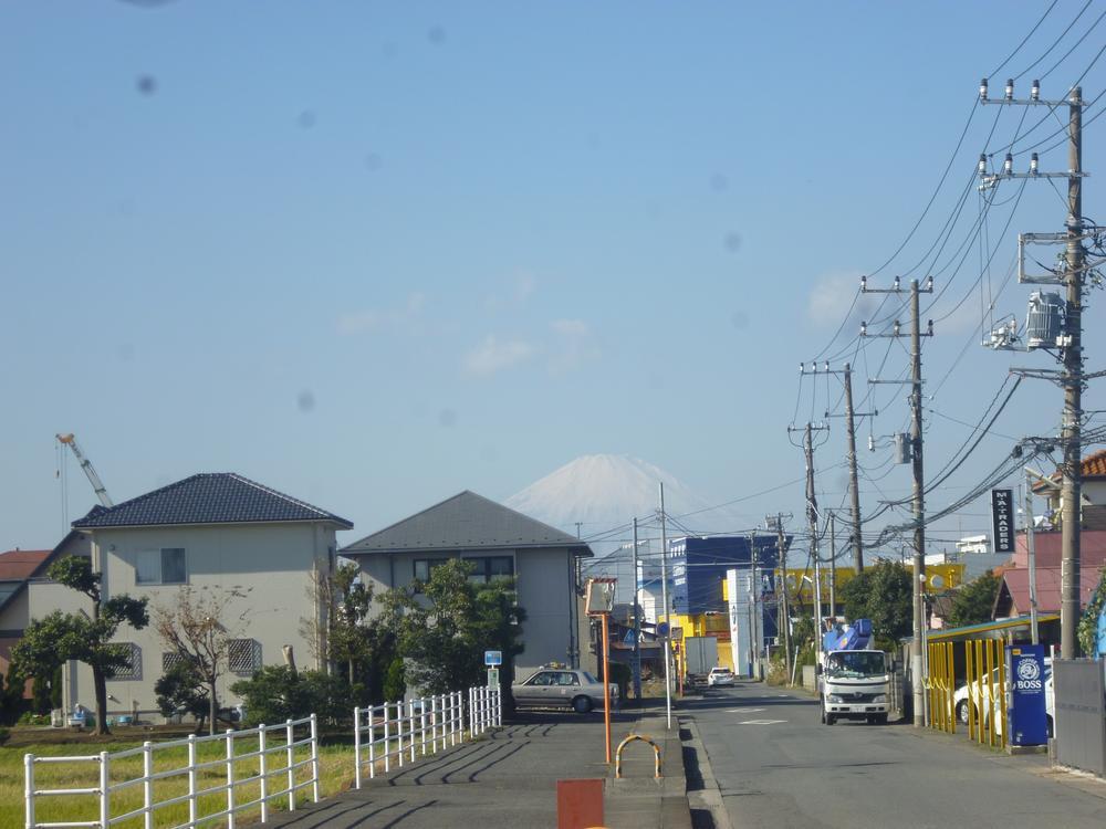 Other Environmental Photo. Local (11 May 2013) Shooting Under construction