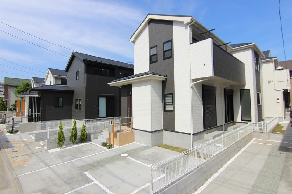 Sale already cityscape photo. Blooming garden construction cases