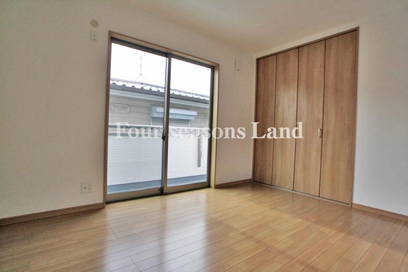 Non-living room. Indoor (11 May 2013) Shooting