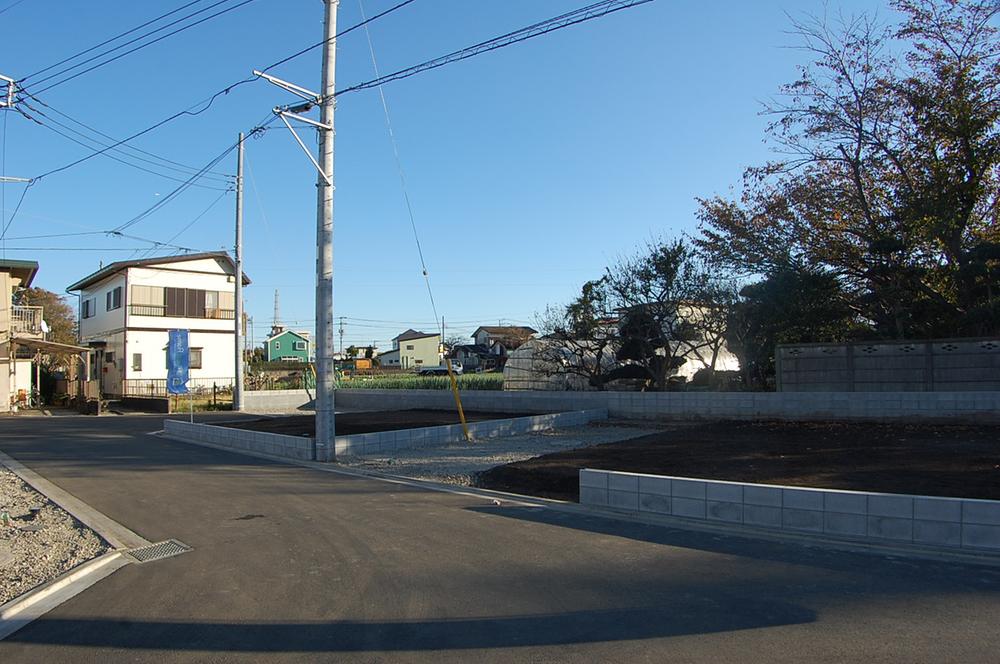 Local appearance photo. Local (11 May 2013) Shooting