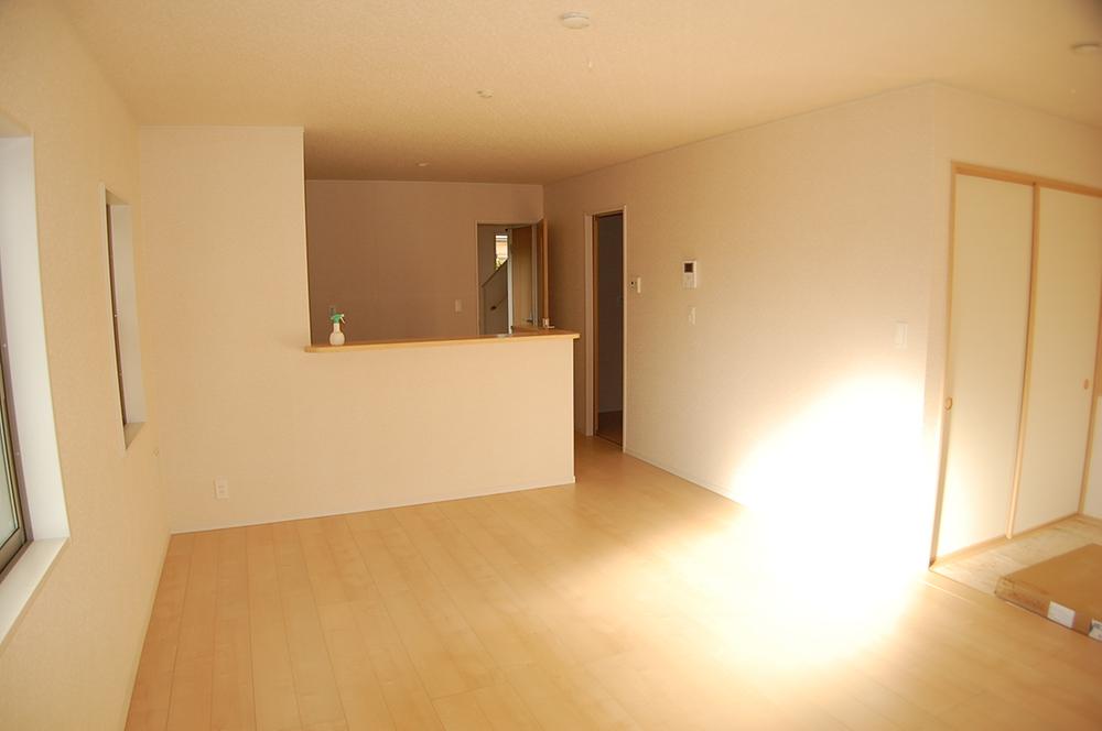 Living. Local (12 May 2013) Shooting