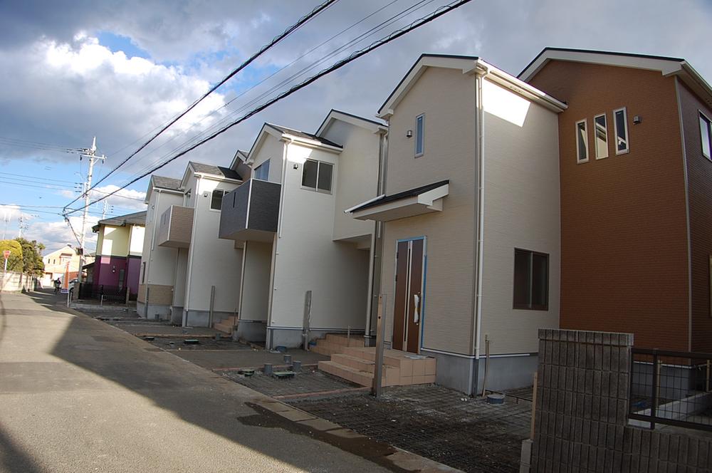 Local appearance photo. Local (12 May 2013) Shooting