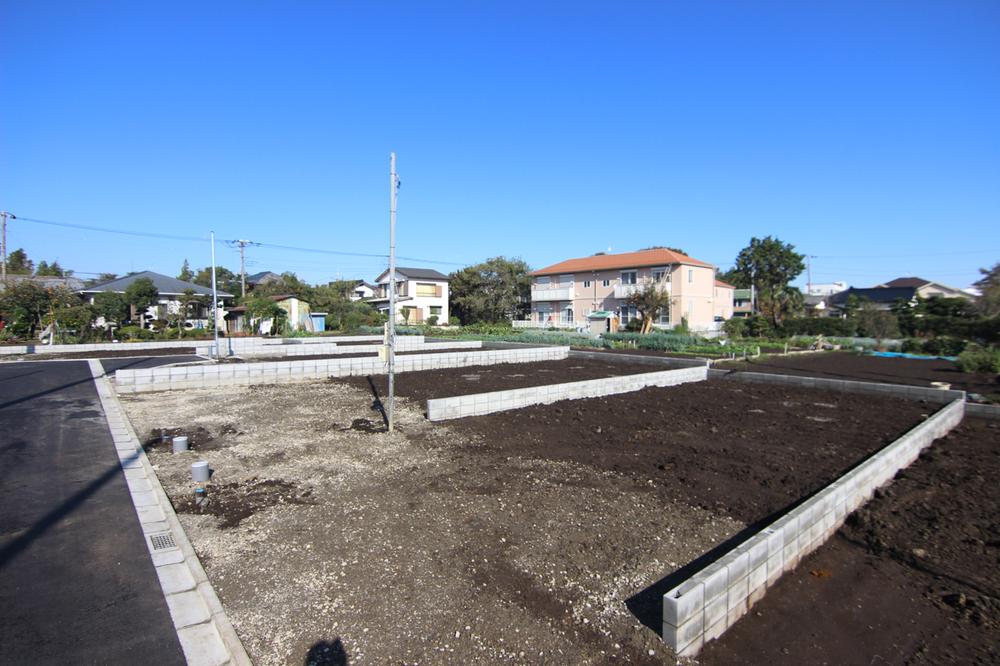 Local appearance photo. Local (10 May 2013) Shooting