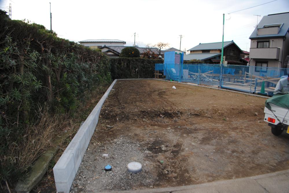 Local appearance photo. Local (12 May 2013) Shooting