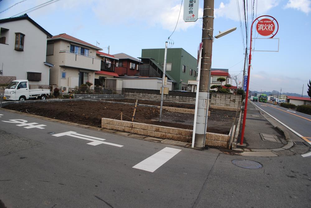 Local appearance photo. Local (12 May 2013) Shooting