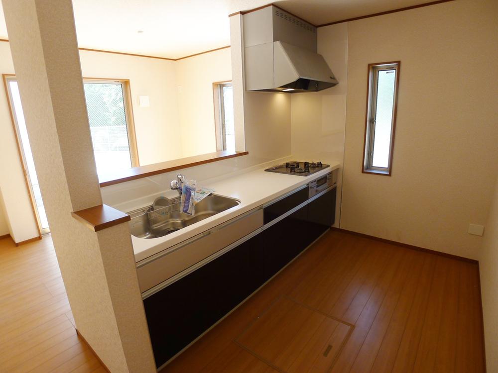 Same specifications photo (kitchen)