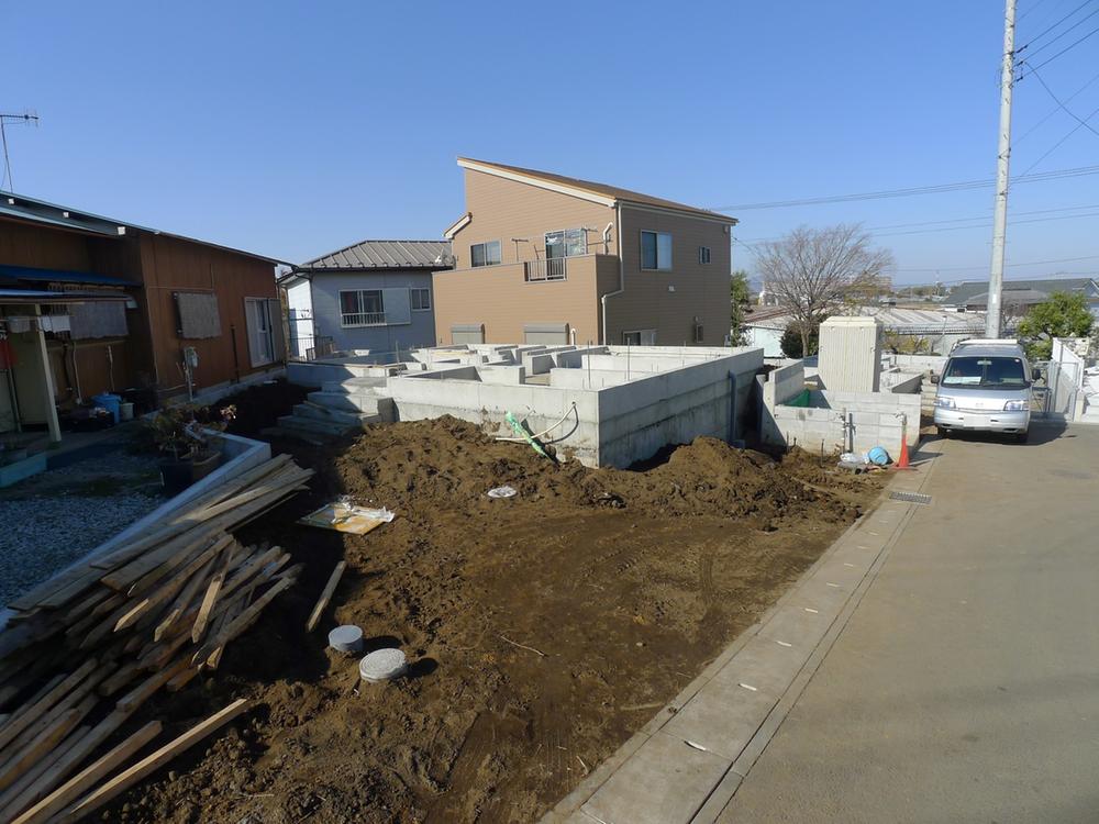 Local appearance photo. Local (12 May 2013) Shooting