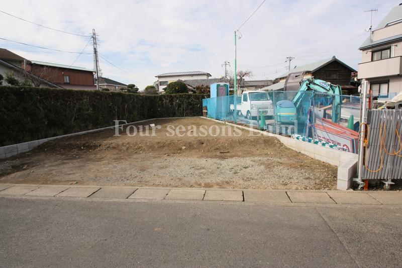 Local appearance photo. Local (12 May 2013) Shooting