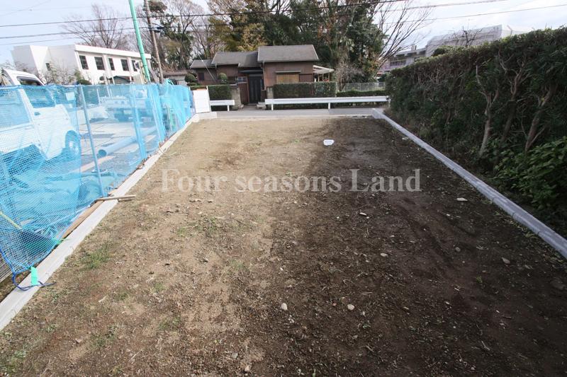 Local appearance photo. Local (12 May 2013) Shooting