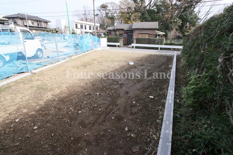 Local appearance photo. Local (12 May 2013) Shooting