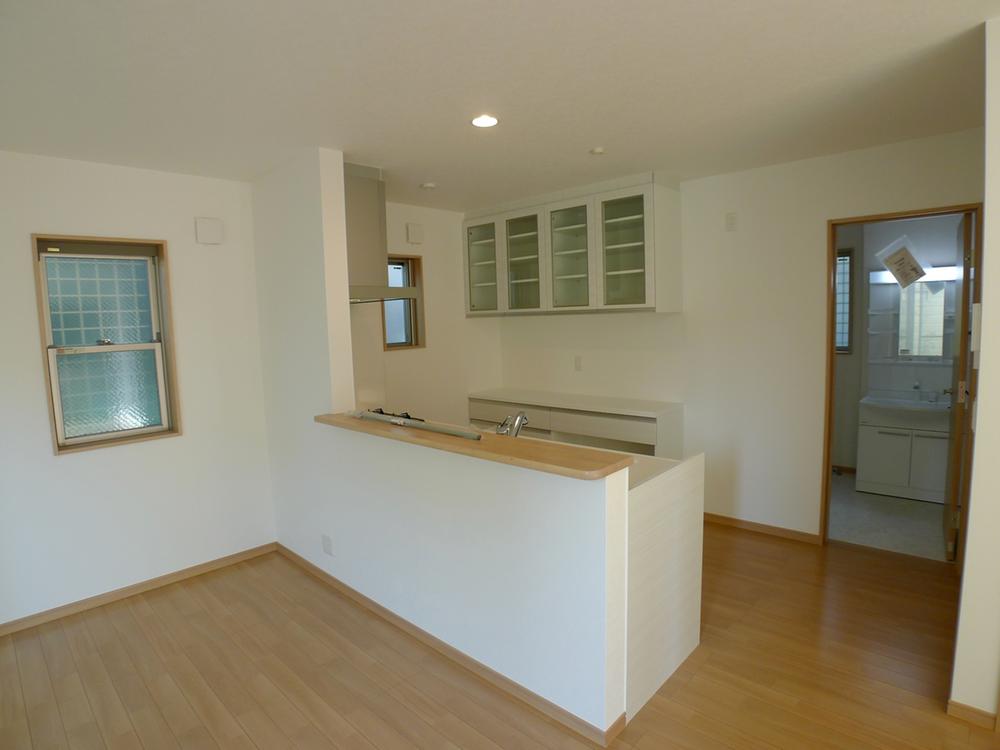 Living. Local (12 May 2013) Shooting