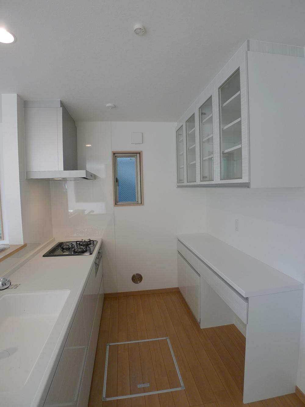 Kitchen. Local (12 May 2013) Shooting