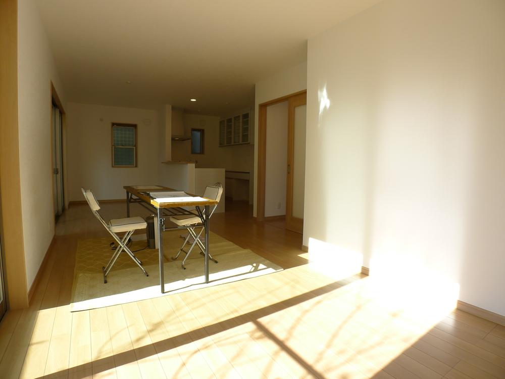 Living. Local (12 May 2013) Shooting