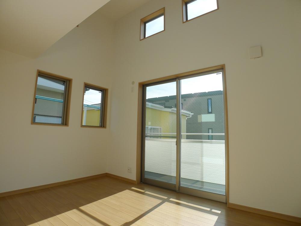 Non-living room. Local (12 May 2013) Shooting