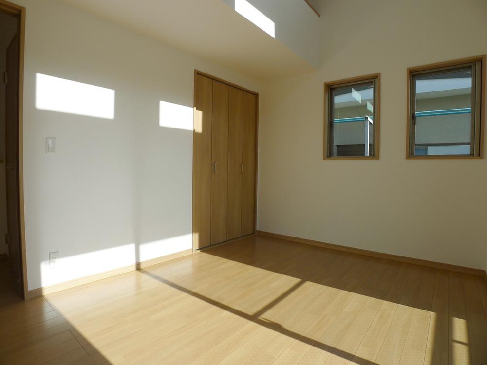 Non-living room. Local (12 May 2013) Shooting