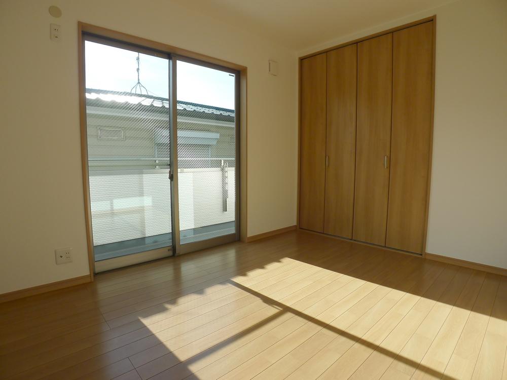 Non-living room. Local (12 May 2013) Shooting