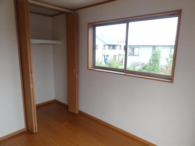 Non-living room. Indoor (10 May 2013) Shooting